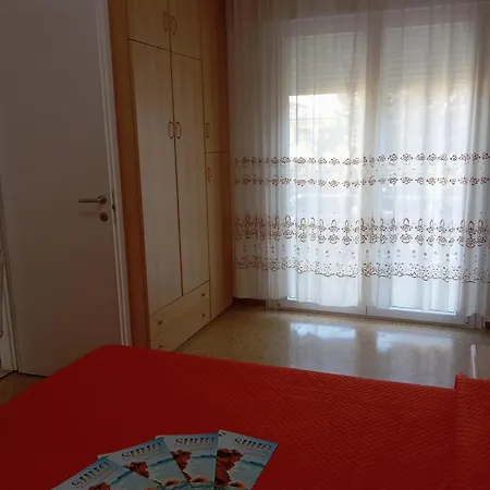 Ai Pini بيبيوني