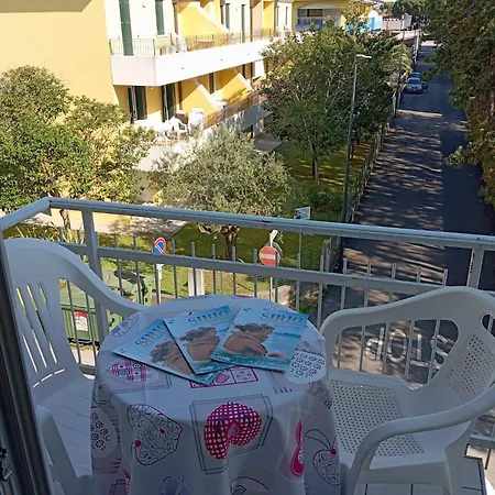 Ai Pini Apartment *